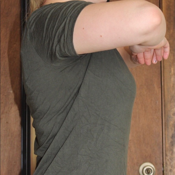 Tshirt - Picture 4 of 5